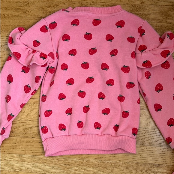 Lola + The Boys Strawberry Ruffle Set - Picture 6 of 15